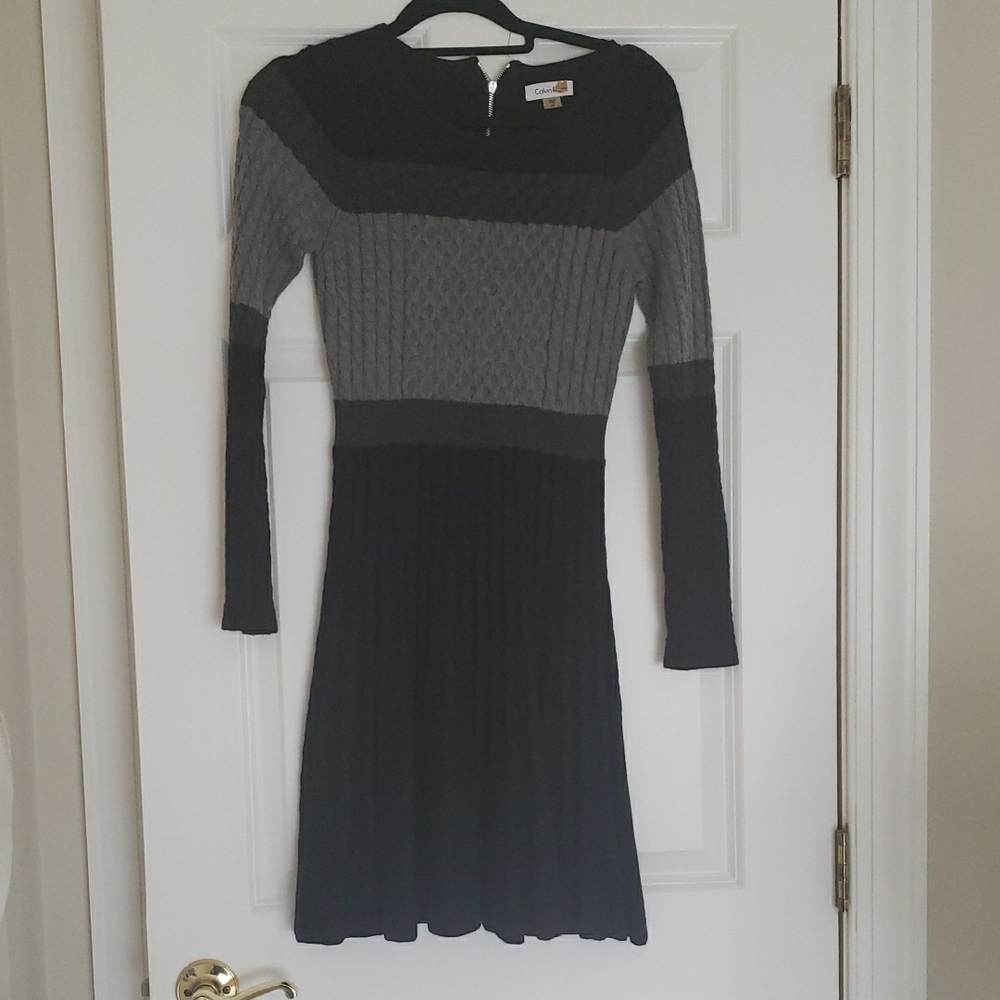 Elegant Black and Gray Knit Dress